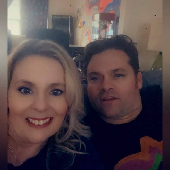 Meet your Posher, Amy - Picture 1 of 6